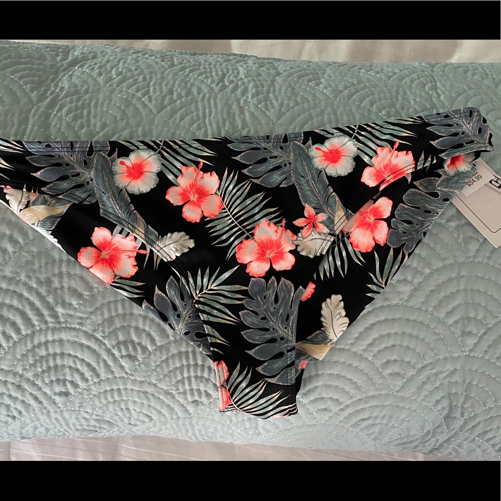 NWT Roxy Bikini Bottom - Large